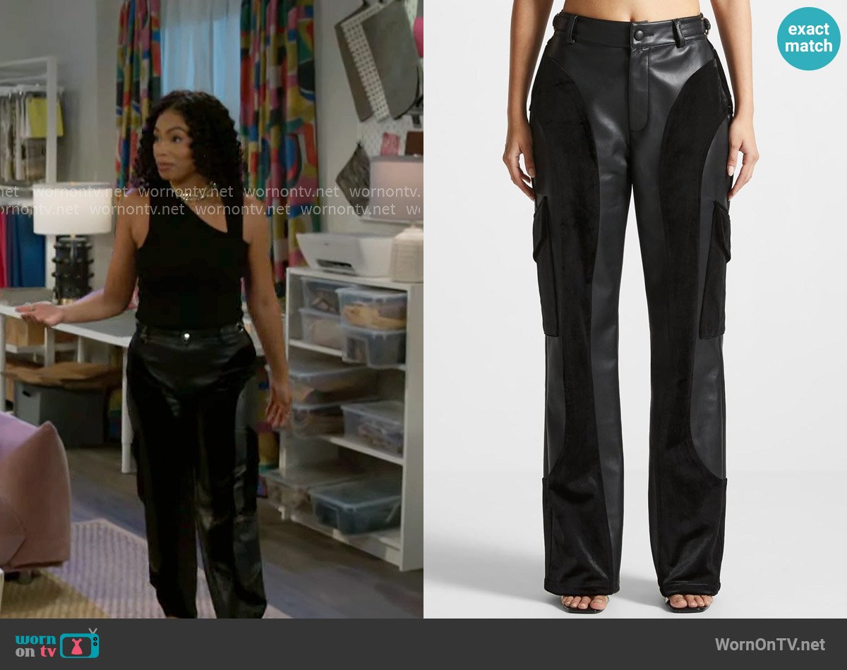 Manière de Voir Leather And Velvet Cargo Pants worn by Chelsea Hamilton (RhonniRose Mantilla) on Beyond the Gates