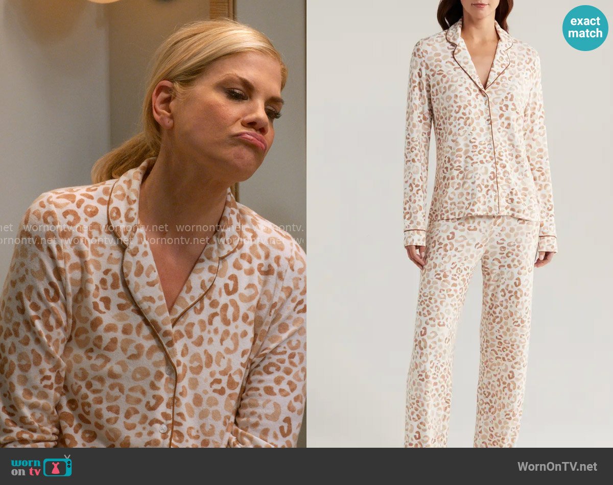 Nordstrom Brushed Hacci Pajamas In Ivory Egret Leopard Haze worn by Carol (Kristen Johnston) on Leanne