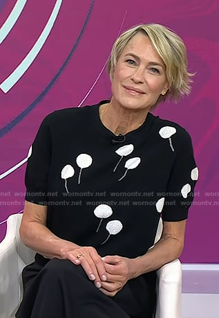 Robin Wright’s black dandelion short sleeve sweater on Today