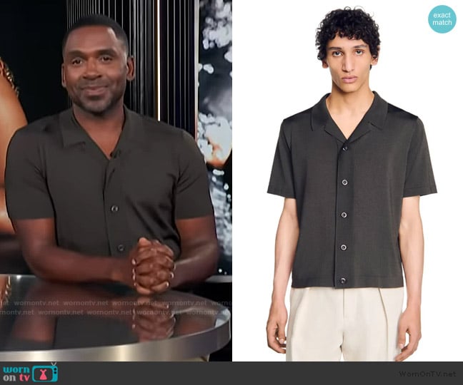 Sandro Short Sleeved Shirt worn by Justin Sylvester on E! News