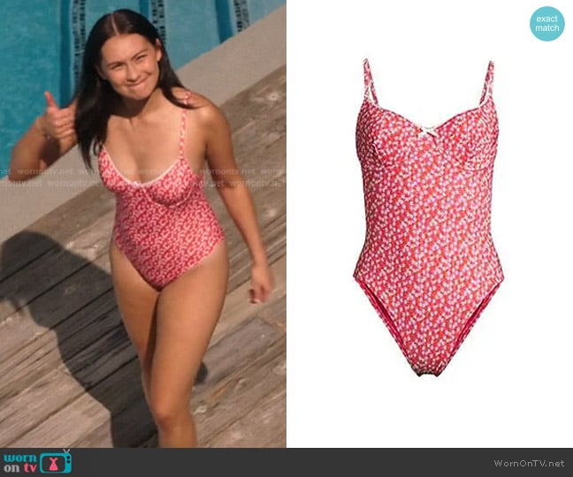 Solid & Stripe The Taylor Ditsy Floral One-piece Swimsuit worn by Belly Conklin (Lola Tung) on The Summer I Turned Pretty