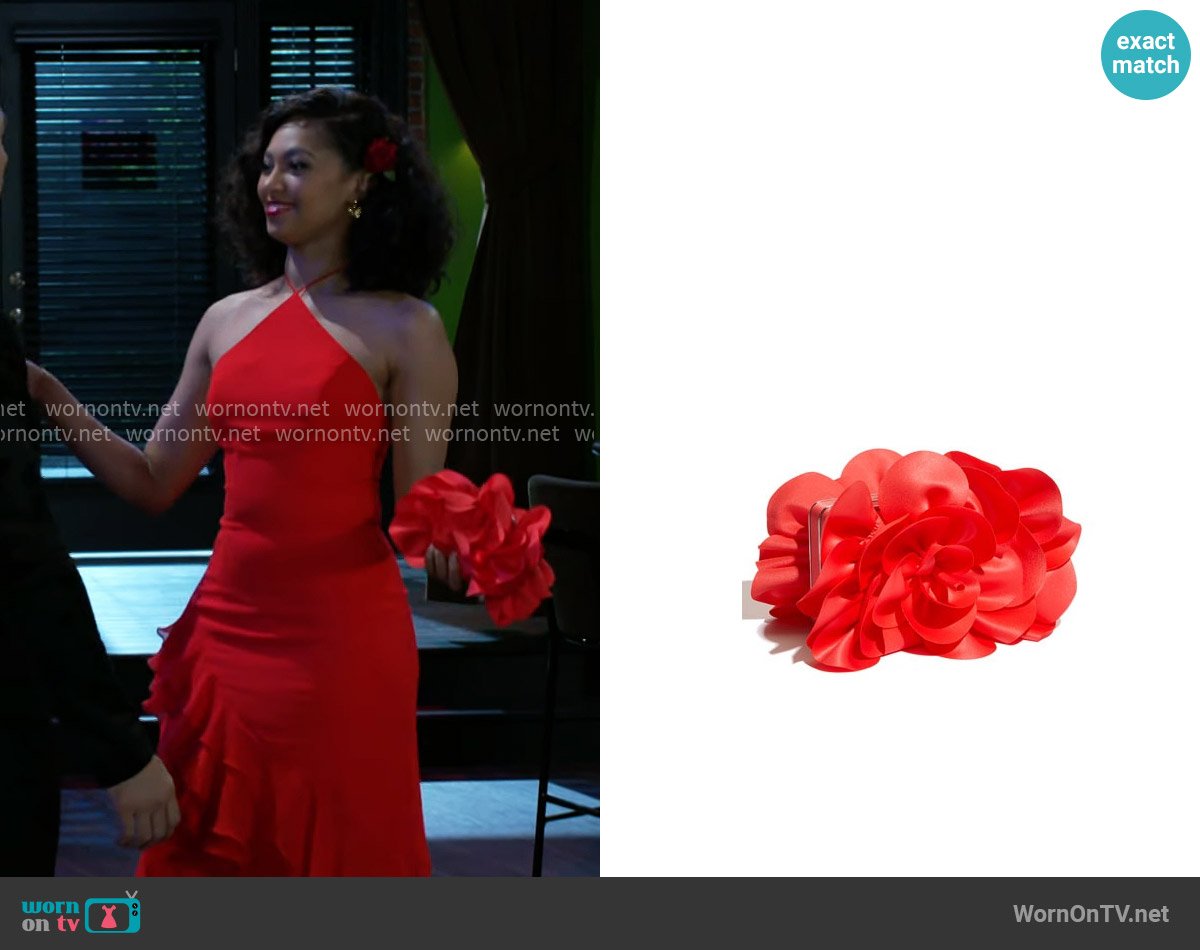 Sondra Roberts Rose Satin Box Clutch worn by Kat Richardson (Colby Muhammad) on Beyond the Gates