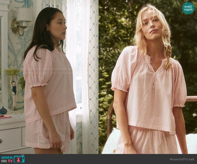 The Great The Smocked Sleep Top and Short worn by Belly Conklin (Lola Tung) on The Summer I Turned Pretty