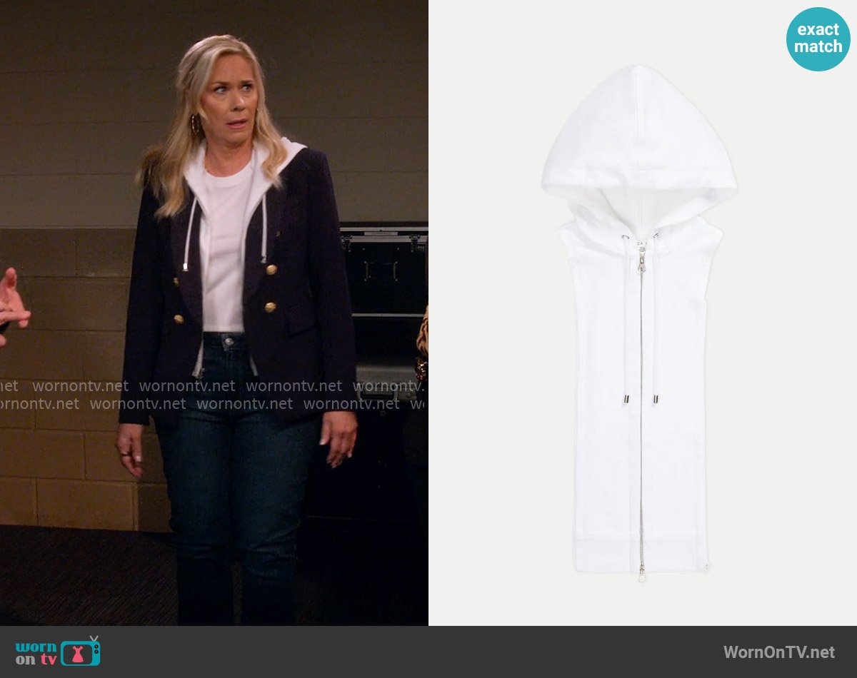 Veronica Beard Hoodie Dickey in White worn by Leanne Murphy (Leanne Morgan) on Leanne