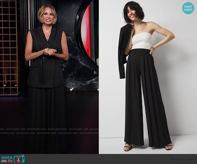 White House Black Market Pleated Ultra-Wide Leg Pant worn by Keltie Knight on E! News
