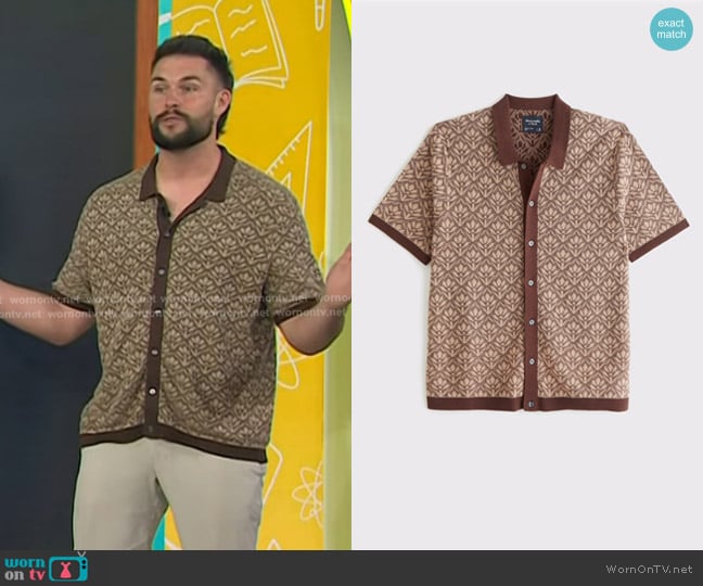 Abercrombie & Fitch Jacquard Pattern Button-Through Sweater Polo in coffee pattern worn by Philip Lindsay on Today
