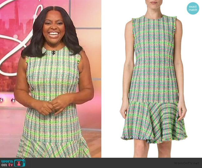 Akris Punto Fringed Tweed Sleeveless Sheath Dress worn by Sherri Shepherd on Sherri