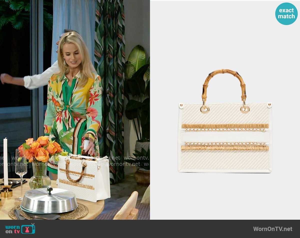 Aldo Hathaway Bag worn by Vanessa McBride (Lauren Buglioli) on Beyond the Gates