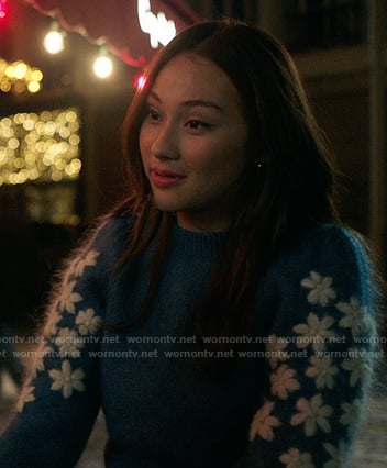 Belly's blue sweater with floral sleeves on The Summer I Turned Pretty