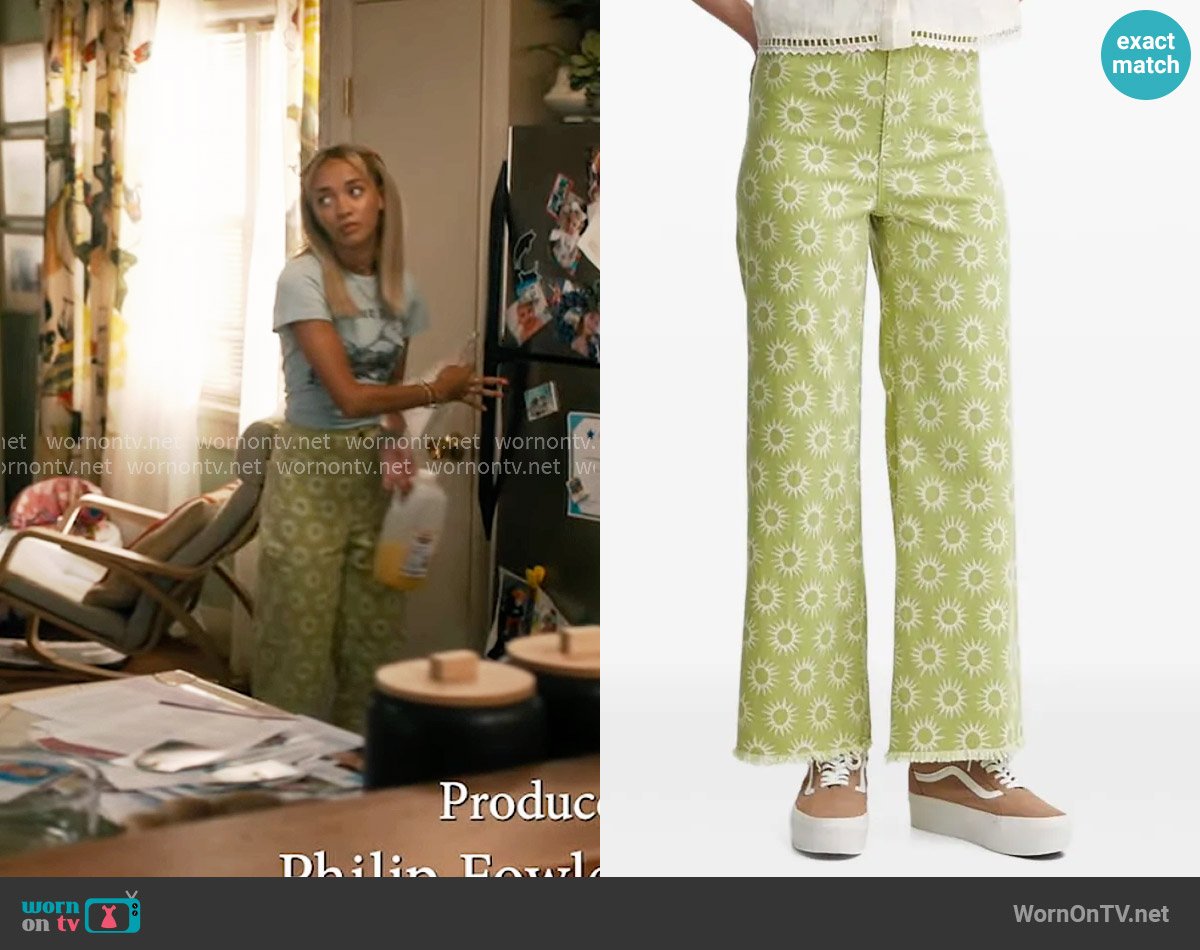Billabong Free Fall Printed Jeans worn by Ava (Amirah J) on High Potential