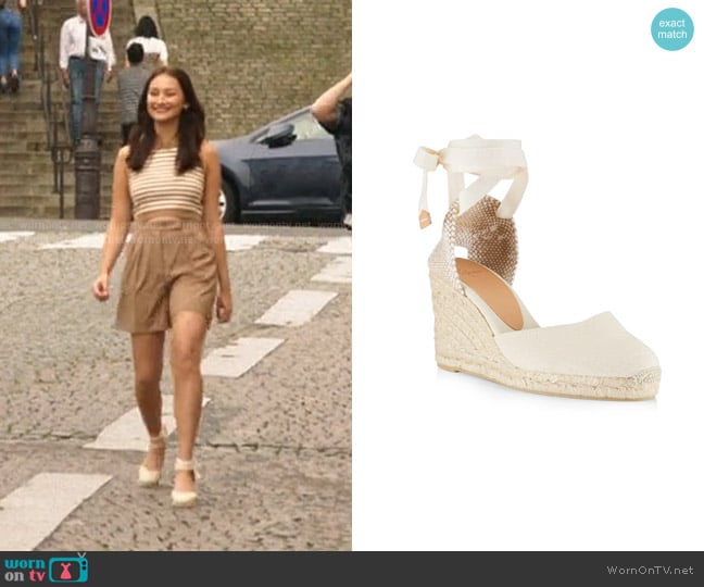 Castañer Carina Espadrille Wedges worn by Belly Conklin (Lola Tung) on The Summer I Turned Pretty