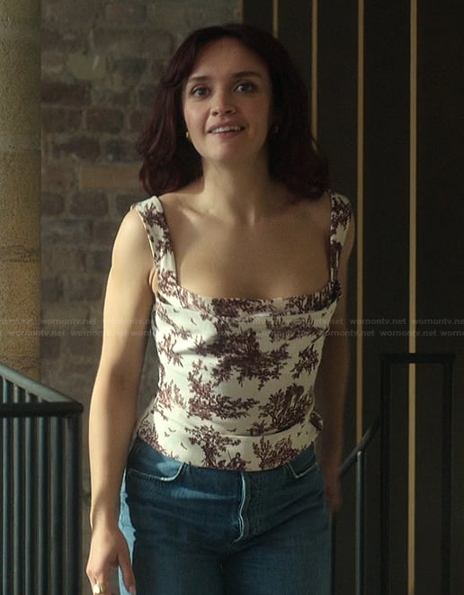 Cherry's floral print top on The Girlfriend