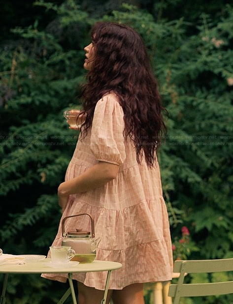 Cherry’s pink mini dress on The Girlfriend