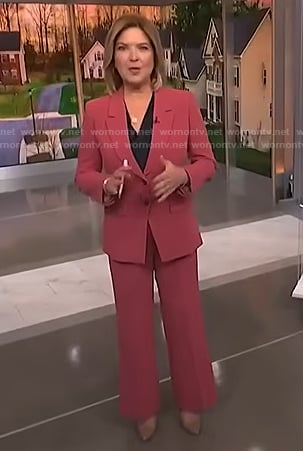 Christine Romans' pink blazer on NBC News Daily