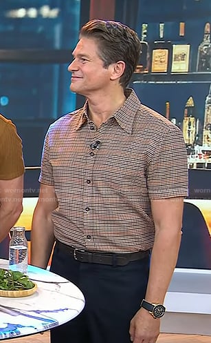 David Burtka’s plaid short sleeve shirt on Today