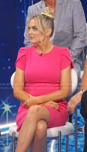 Elaine Hendrix’s pink tulip-sleeve dress on Good Morning America