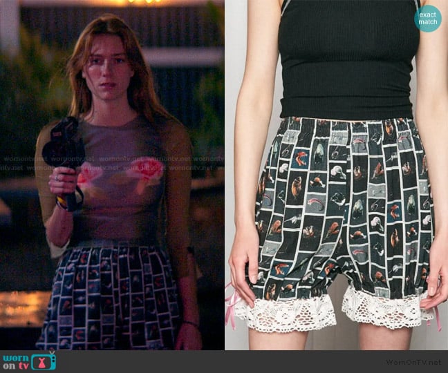 Fashion Brand Company Scrap linen Bloomers worn by Ruthie Bender (Marley Aliah) on The Runarounds