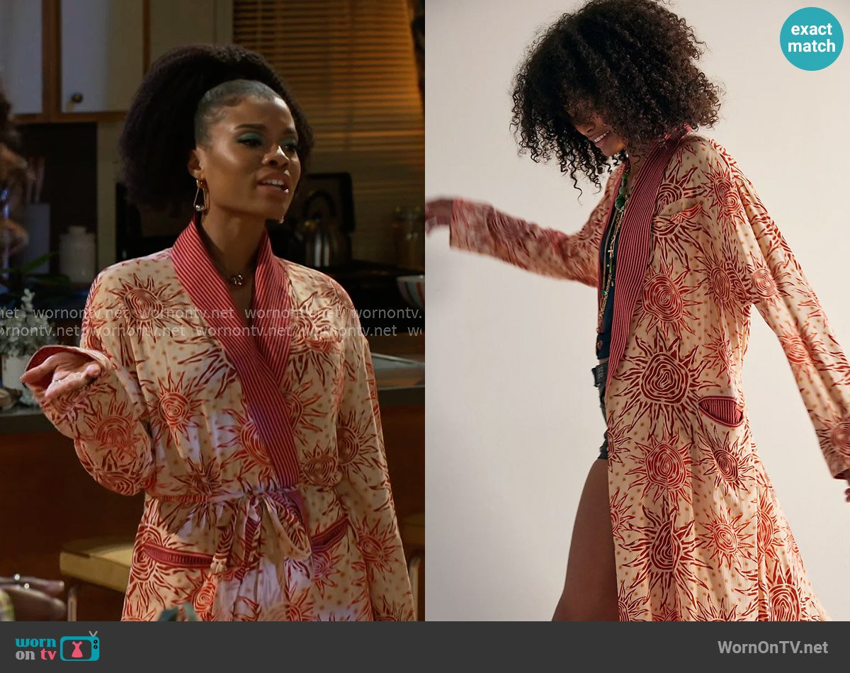 Free People Wild Nights Duster in Sand Combo worn by Eva Thomas (Ambyr Michelle) on Beyond the Gates