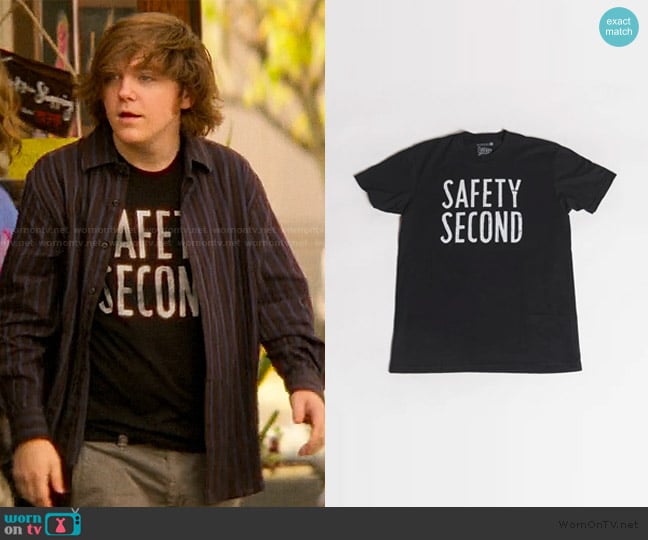Go Fast Dont Die Safety Second Tee worn by Wyatt Wysong (Jesse Golliher) on The Runarounds