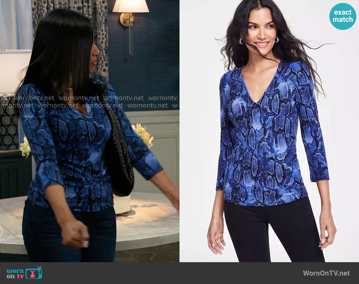 INC International Concepts Printed Ribbed Top worn by Dana 'Leslie' Thomas (Trisha Mann-Grant) on Beyond the Gates