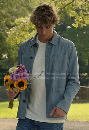 Jeremiah's blue patch pocket shirt jacket on The Summer I Turned Pretty