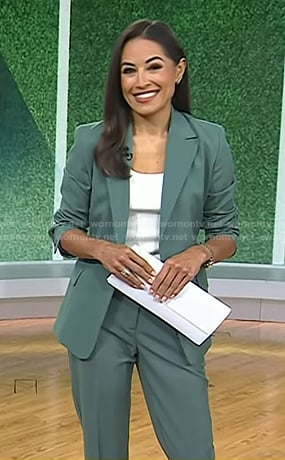 Kaylee’s green blazer and pants on Today