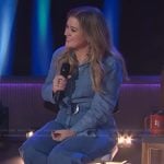 Kelly’s chambray shirt and jeans on The Kelly Clarkson Show