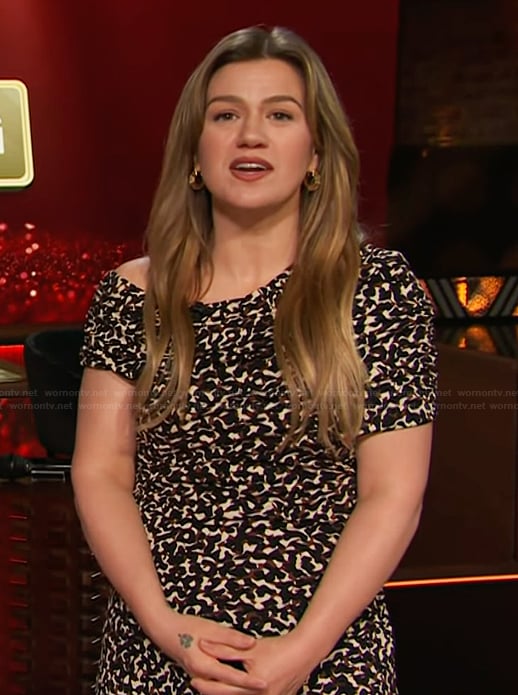 Kelly’s leopard print dress on The Kelly Clarkson Show