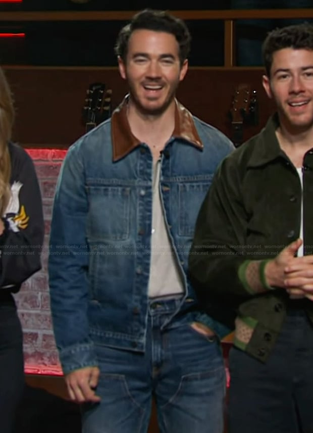 Kevin Jonas's denim jacket with contrast collar on The Kelly Clarkson Show