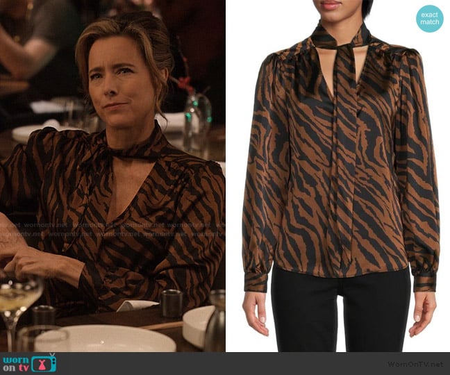 Laundry by Shelli Segal Animal Print Blouse worn by Sofia (Téa Leoni) on Only Murders in the Building