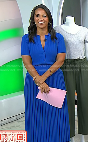 Laura’s blue ribbed top and skirt on Today