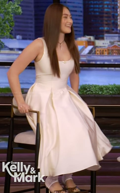 Lola Tung’s sleeveless midi dress on Live with Kelly and Mark