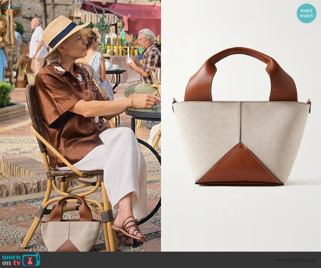 Metier Market mini leather-trimmed linen tote worn by Laura Sanderson (Robin Wright) on The Girlfriend