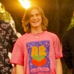 Neil’s R2 pink tie dye tee on The Runarounds