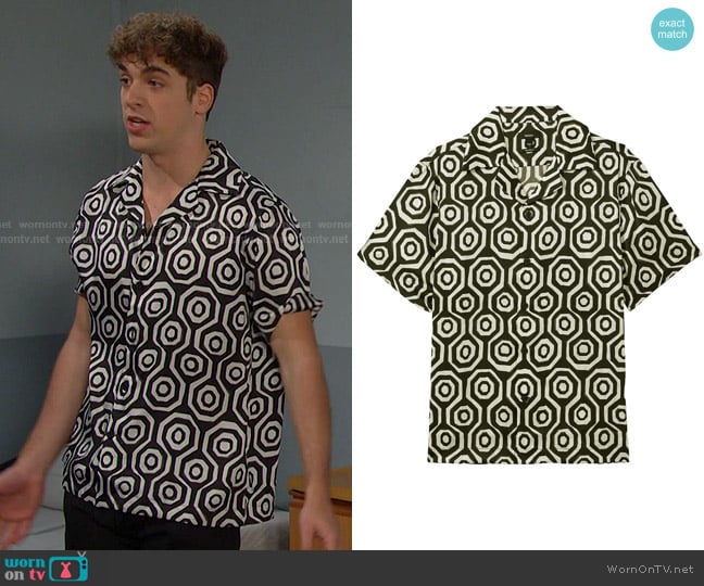 Aaron’s black geometric print shirt on Days of our Lives