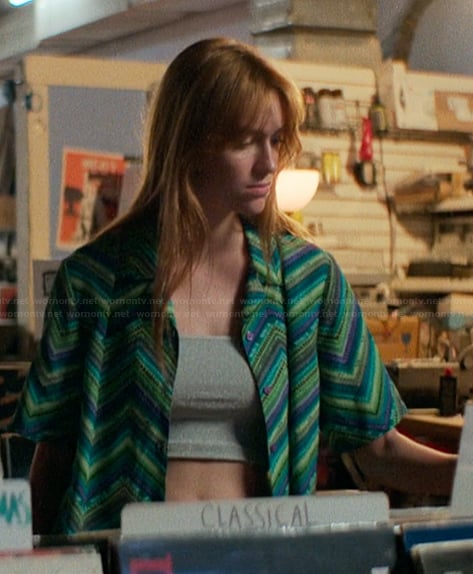 Ruthie's green zig-zag print shirt on The Runarounds