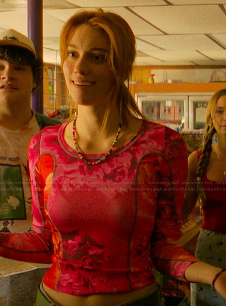 Ruthie's pink floral mesh top on The Runarounds
