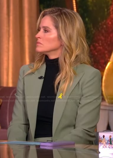 Sara’s green blazer and pants on The View