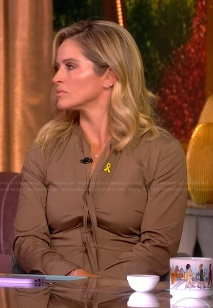 Sara’s khaki tie front shirtdress on The View
