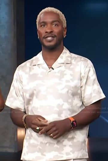 Scott's camo print shirt on Access Hollywood