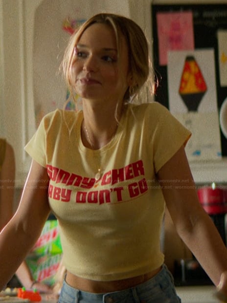 Sophia's yellow tee on The Runarounds