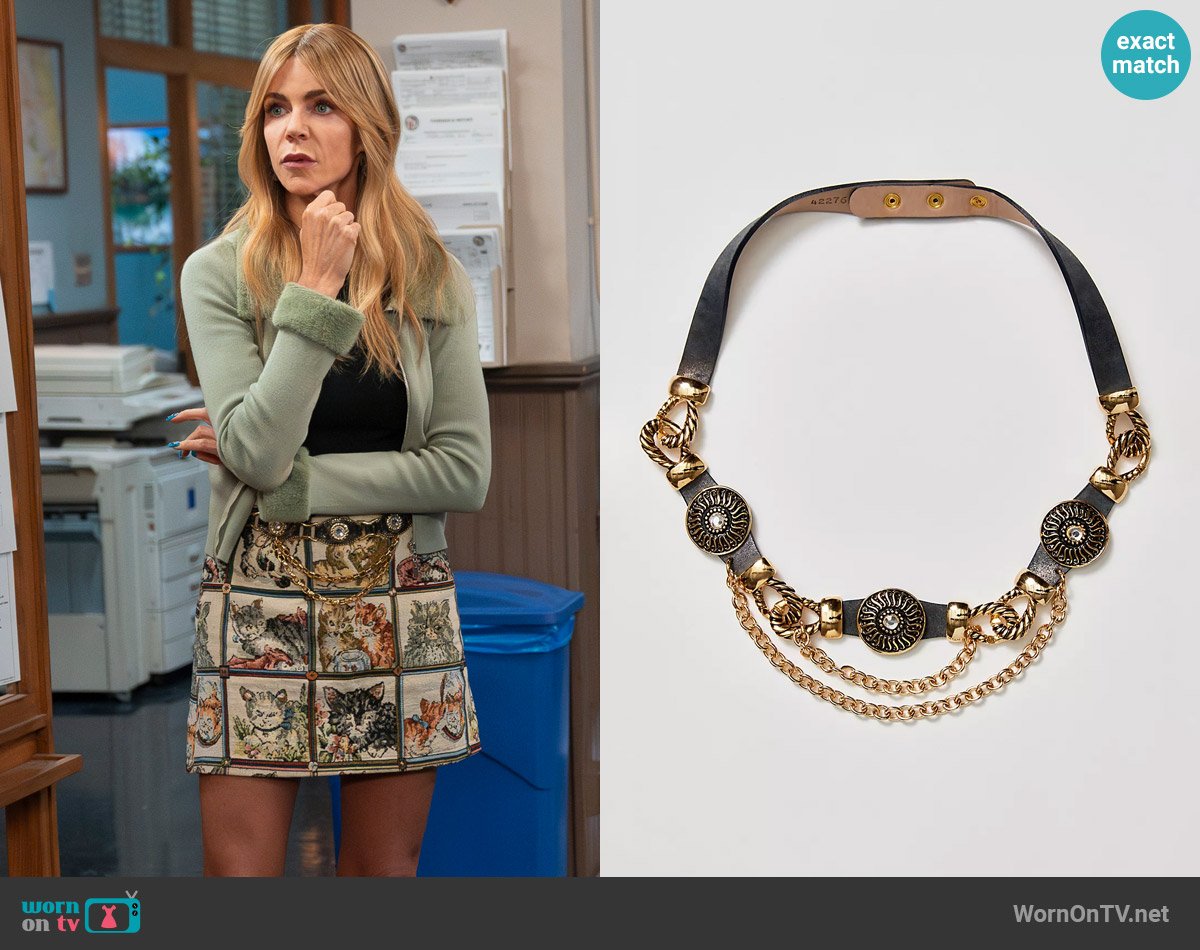 Streets Ahead Raven Chain Belt worn by Morgan Gillory (Kaitlin Olson) on High Potential