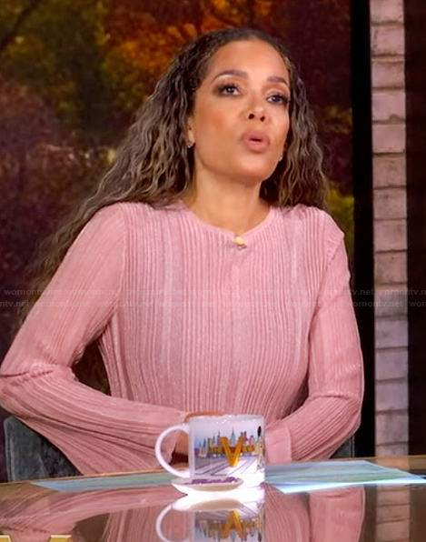 Sunny’s pink ribbed sweater and skirt on The View