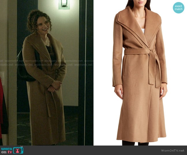 Tahari Elliot Wool Blend Coat in Camel worn by Denise (Isabella Briggs) on The Summer I Turned Pretty