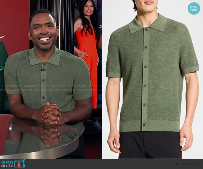 Theory Short Sleeve Linen Button Down Shirt worn by Justin Sylvester on E! News