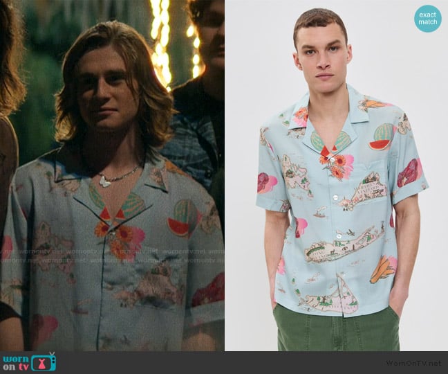 Tombolo Island Hopping Shirt worn by Neil Crosby (Axel Ellis) on The Runarounds