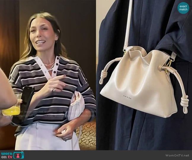 Uiciop at Amazon Drawstring Bucket Bag worn by  on Today