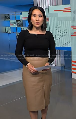 Vicky’s beige leather pencil skirt on NBC News Daily