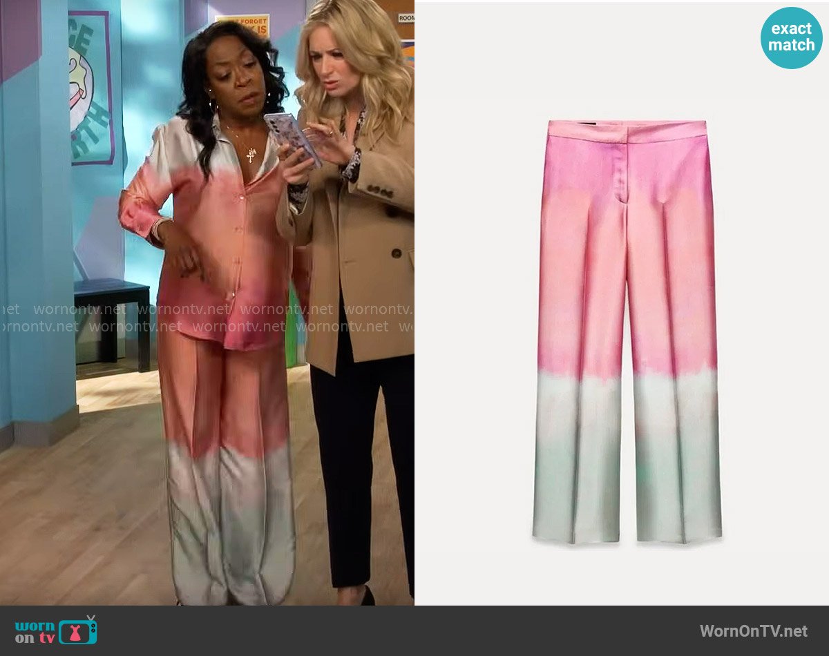 Zara Tie Dye Print Pants worn by Tina Butler (Tichina Arnold) on The Neighborhood