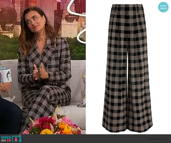 Cote de Pablo’s gray plaid pants on Sherri